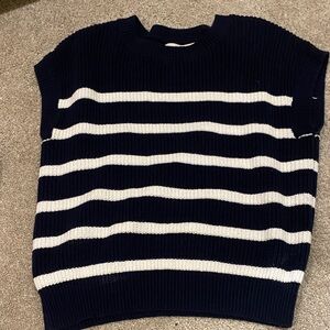 Moon & Madison Men's Navy and White Crewneck Sweater